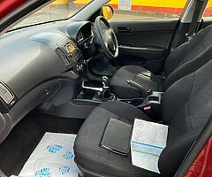 2011 HYUNDAI I30 1.4 PETROL UK REG LOW MILEAGE - Image 6/9