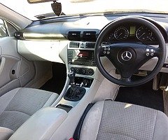 MB C-180 Coupe - Image 4/6