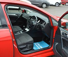 2014 Volkswagen Golf - Image 6/8
