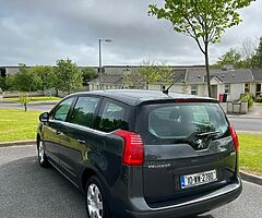 Lovely Peugeot 5008 Diesel 1.6 Hdi, 110Bhp
Nct and tax.
Manual 6+1 speed gearbox. 
MPV 7 Seats. - Image 4/10