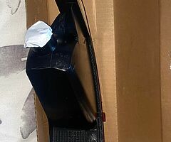 Mk7-7.5 Ford Fiesta drivers brand new rear fog light
