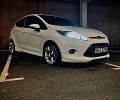 2009 Ford Fiesta