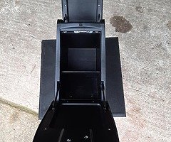 Toyota mr2 storage box - Image 3/3
