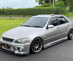 2000 Lexus IS200