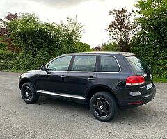 VW Touareg 2.5 CREWCAB automatic 333€ tax - Image 5/9