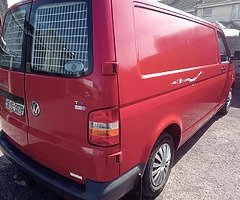 VW TRANSPORTER 2.5 TDI FWD - Image 7/10