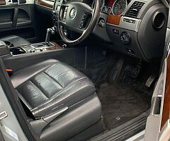 VW Touareg 3.0 V6 tdi cvrt/tax crew cab - Image 5/9