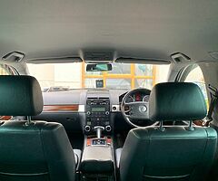 VW Touareg 3.0 V6 tdi cvrt/tax crew cab - Image 7/9