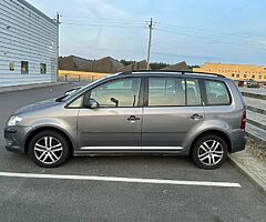 VW TOURAN 7 SEATER - Image 6/9