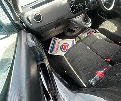 2011 CITROEN BERLINGO 3 SEATER - Image 8/8