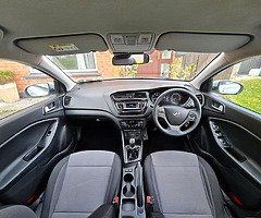 Hyundai i20 - Image 10/10