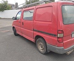 Toyota hiace crewcab new cvrt till 22/02/23 - Image 5/10