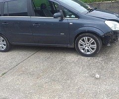 09 Opel zafira 1.9
