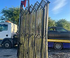 Yard gates