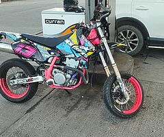 Suzuki drz 400 supermoto