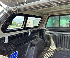 Ford Ranger Rear Canopy - with Keys - Image 6/6