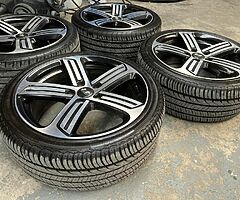 18 inch Golf R Wheels with tyres