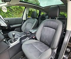 2011 Nissan Qashqai+2 - Image 5/10