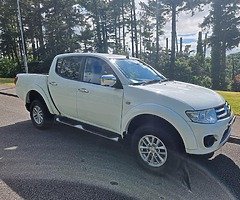 141  mitsubishi L200 crewcab  4x4 test 12-22