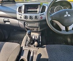141  mitsubishi L200 crewcab  4x4 test 12-22 - Image 8/8