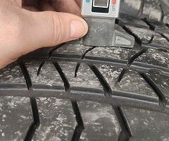 255/50/19 tyres x2