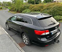 2013 Toyota Avensis Estate Overmount ( high spec )
