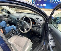 Toyota Avensis 2.0 Diesel D4D - Image 5/8