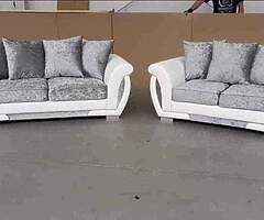 Brand new high quality Italian crushed velvet 3+2 suite of furniture