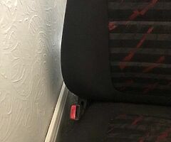 Corolla g6R seats and grill - Image 4/9
