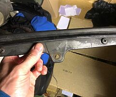 Corolla g6R seats and grill - Image 8/9