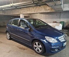 Mercedes B