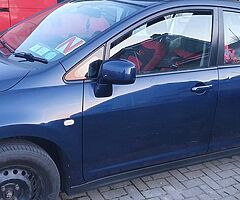2009 Nissan Tiida - Image 4/9