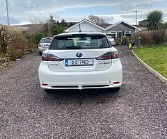 Lexus ct200 hybrid