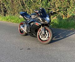 Black 2006 Suzuki GSXR 600 k6 for sale, may swap or P/X