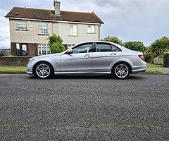 MERCEDES C220