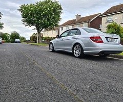 MERCEDES C220