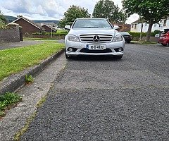 MERCEDES C220 - Image 5/10