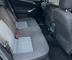 Ford Mondeo Zetec 2.0 diesel . Manual . Cheap tax - Image 7/10