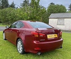 Lexus is250