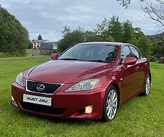 Lexus is250