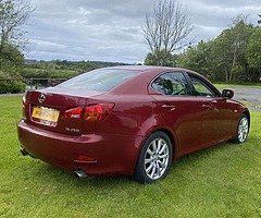 Lexus is250 - Image 4/4