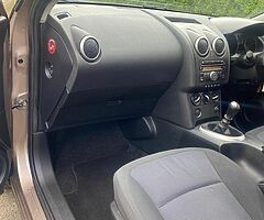 Nissan Qashqai 1.5 Diesel - Image 6/10
