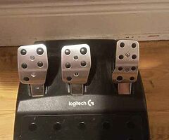 Ps4 sterring wheel,pedals,gearstick,stand