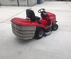 Honda 2417 ride on