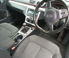 Volkswagen Passat - Image 5/7