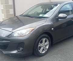 12 Mazda 3 1.6 diesel. 212000 klms