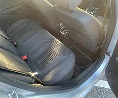 2013 Ford Fiesta - Image 7/10