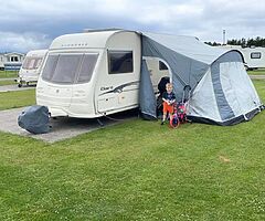 2005 Avondale  Dart 556-6 Rear Fixed Bunk Beds