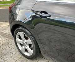 2011 Vauxhall Astra1.7cdti Sri diesel
6 speed manual 
Only 135k miles✅
Low tax 200€ for year - Image 7/10