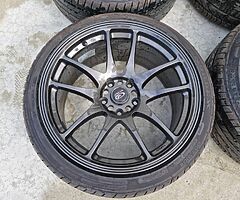 18" x 9.5" ROTA TORQUES 5x114.3